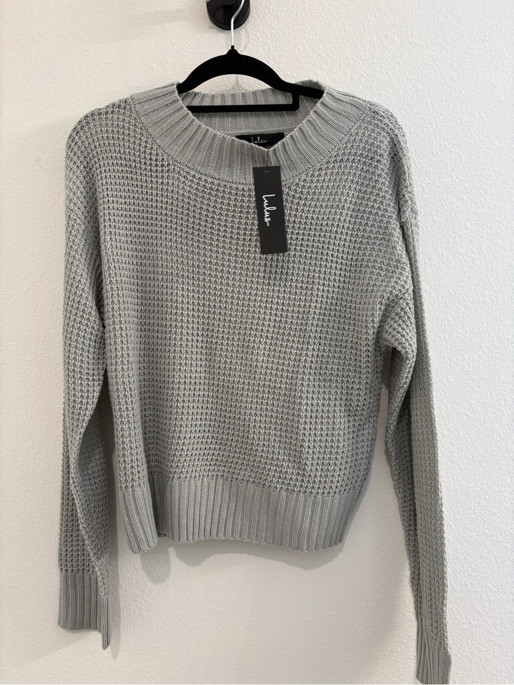 Lulu's NWT Women's Gray Waffle-Knit Crewneck Sweater